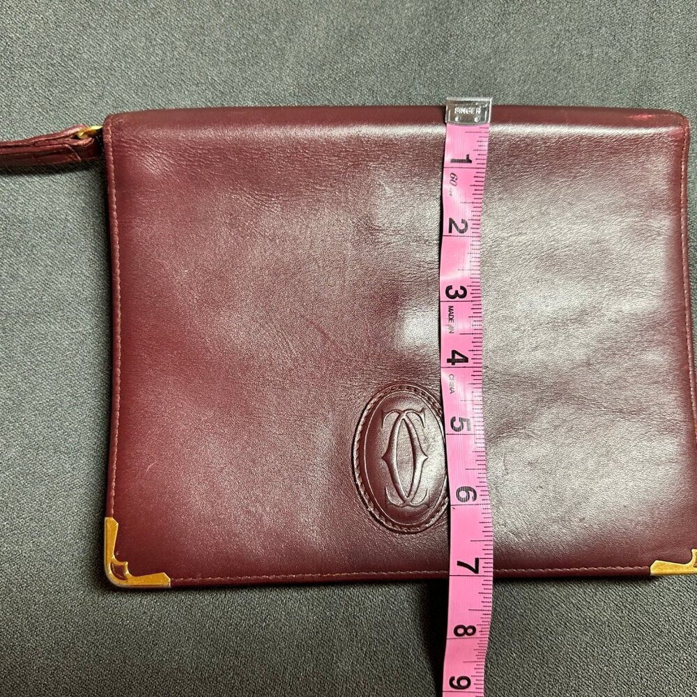 ✨ VINTAGE CARTIER CLUTCH BAG - RED BORDEAUX BURGUNDY LEATHER W/ GOLD HARDWARE ✨ - Picture 11 of 13